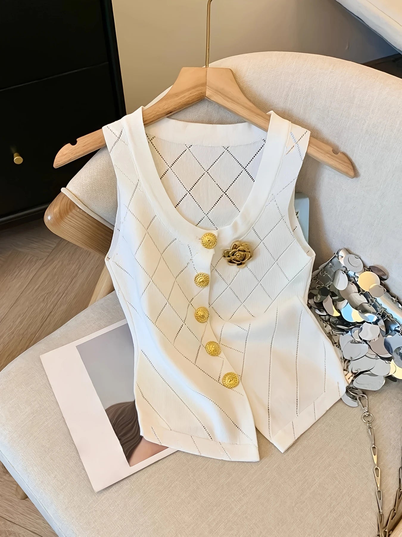 Chic Black Knit Vest with Floral Women'S Sleeveless V-Neck Top Sexy Summer Crop Blouse Golden Button Stretchy Casual Outfits Top