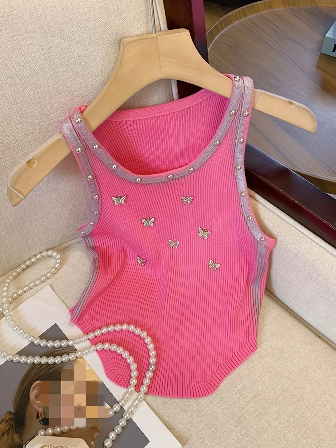 Women'S Elegant Butterfly Embellished Tank Top Round Neck Sleeveless Medium Stretch All-Season Versatile Butterfly Tank Top