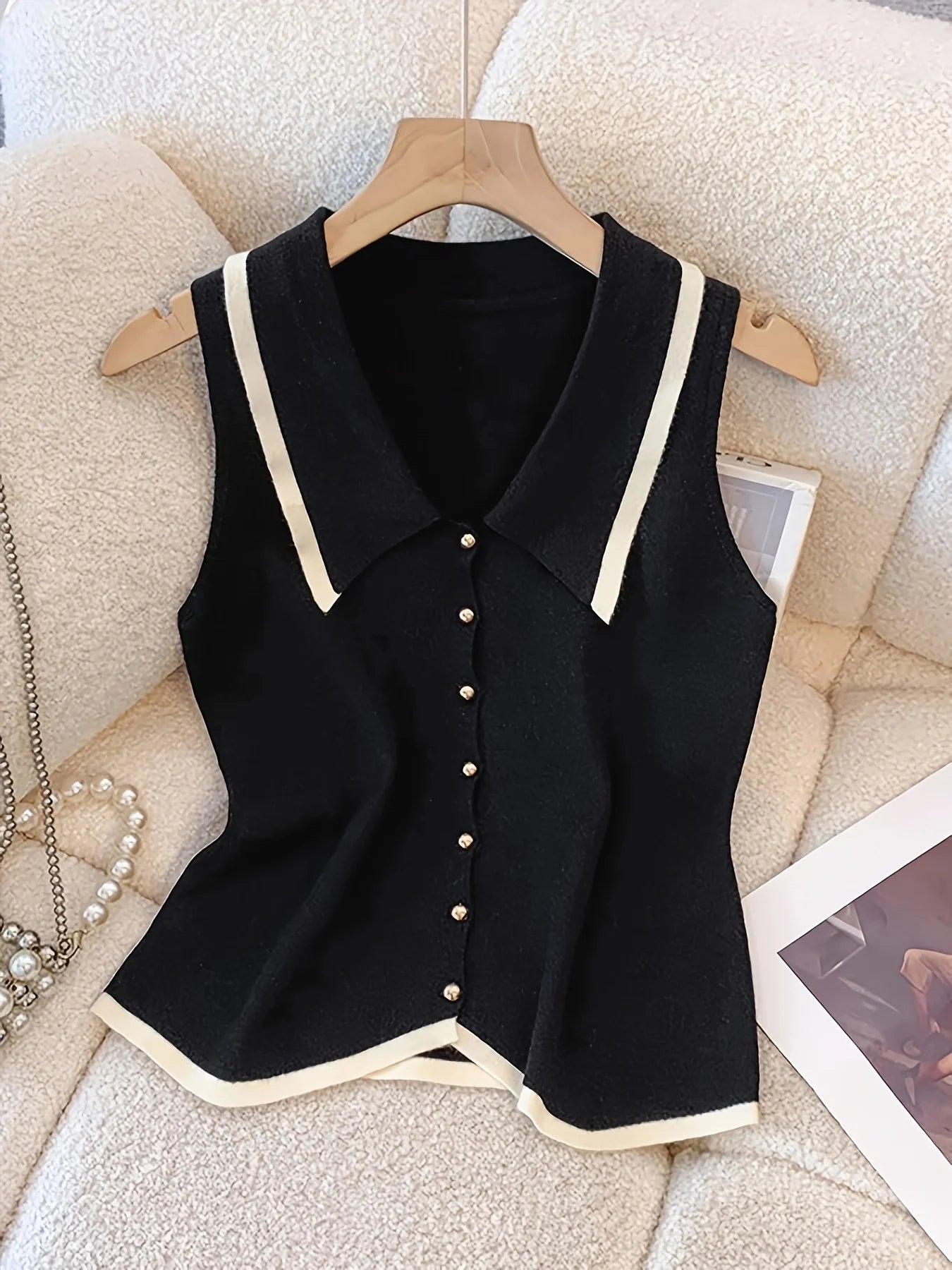 Women's French Collar Knit Sleeveless Vest Contrast Color-Block Design Slimming Regular Fit Button Casual Top for Spring Summer