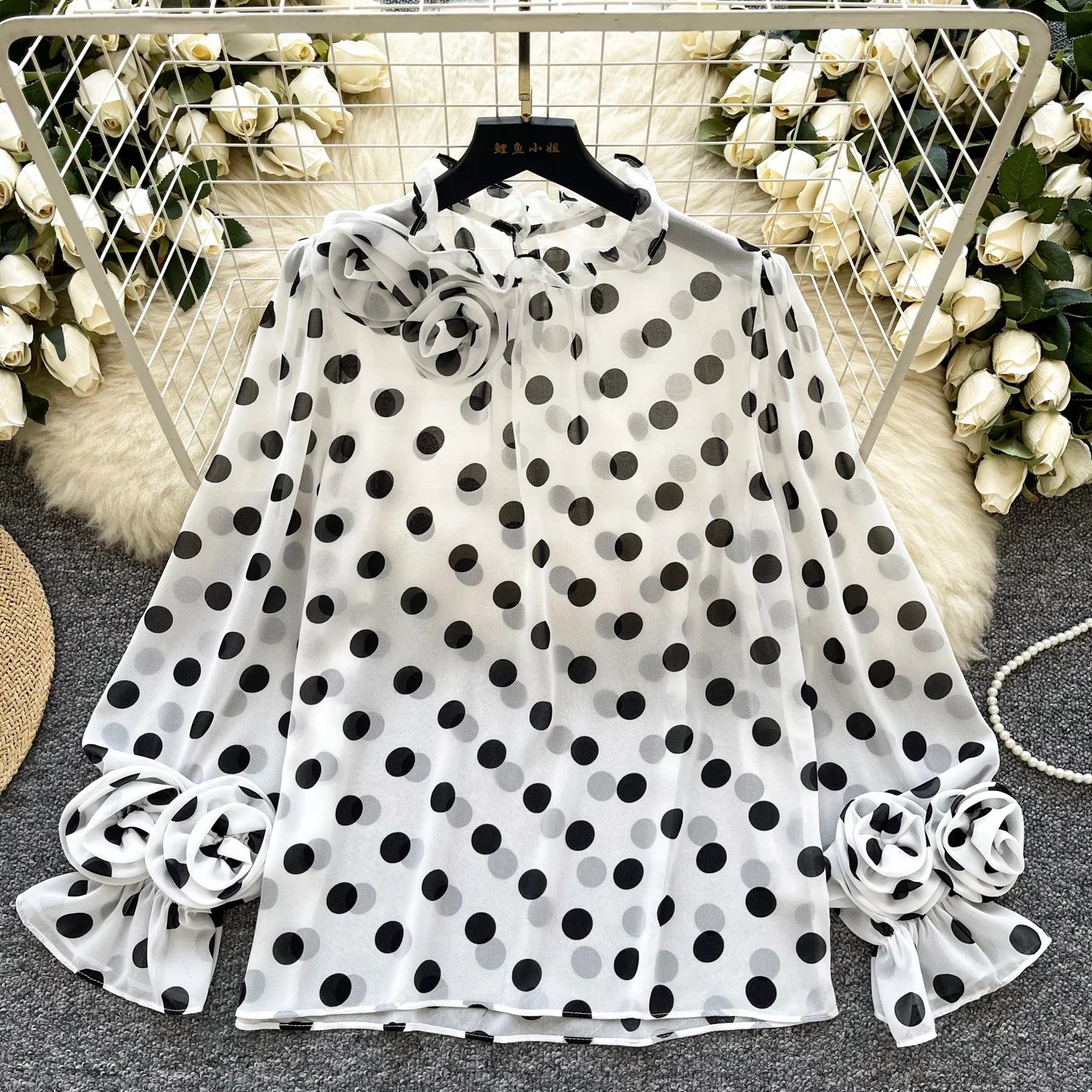 2025 New Vintage Polka Dot Tops Flare Sleeve O Neck 3D Flower Design Blouses Temperament Women Spring Luxury Chiffon Shirts